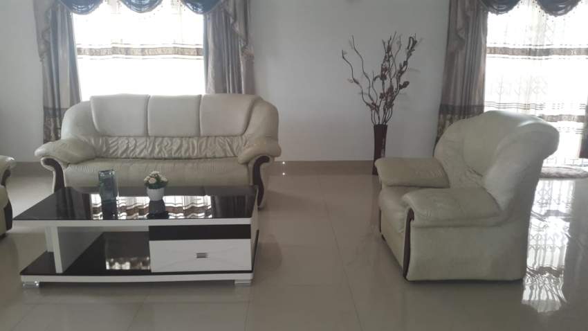 House for sale on land of 18 perches at Mountain Ory, Moka - 3 - House  on Aster Vender