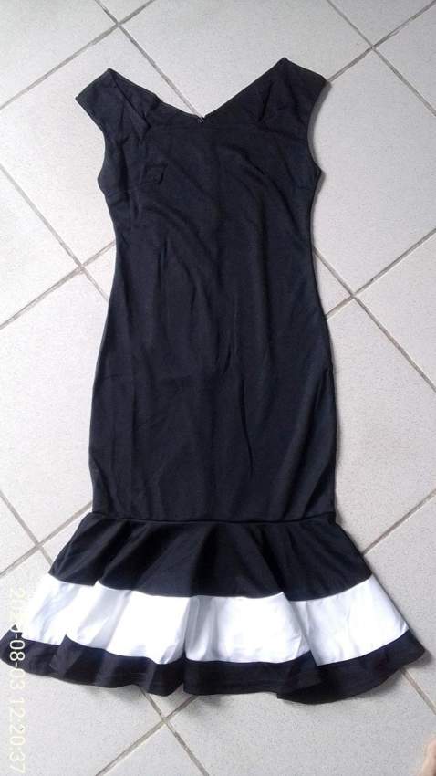 Super promotion - 2 - Dresses (Girls)  on Aster Vender