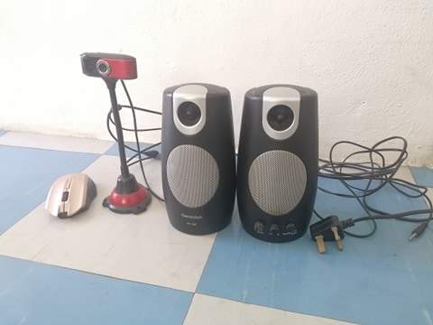 LOT D'ACCESSOIRES POUR ORDINATEUR on Aster Vender