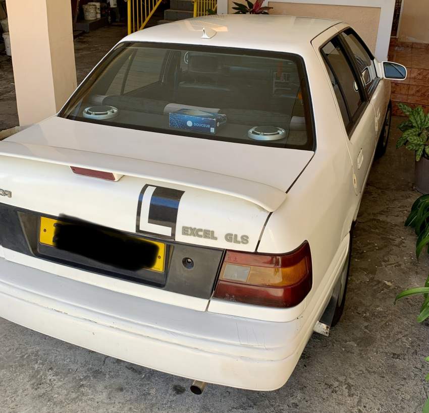 For Sale Hyundai Excel GLS Saloon - 6 - Family Cars  on Aster Vender