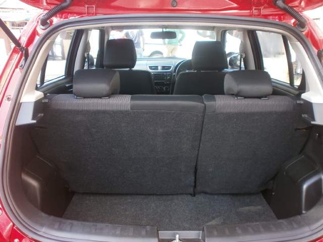 Suzuki Swift  - 4 - Family Cars  on Aster Vender