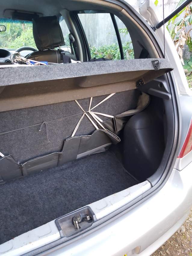 For sale Vitz 00 Manual - 4 - Family Cars  on Aster Vender