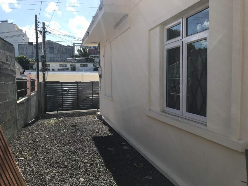 Office / Warehouse for rent in Quatre Bornes Center  - 2 - Office Space  on Aster Vender