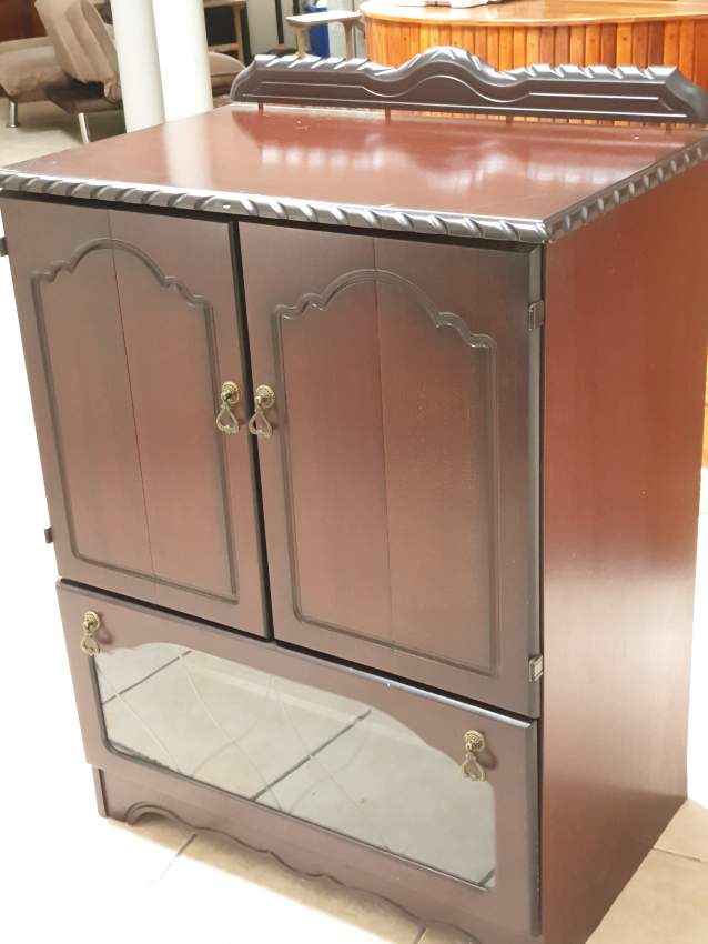 TV Cabinet / Book shelf - 3 - China cabinets (Argentier)  on Aster Vender