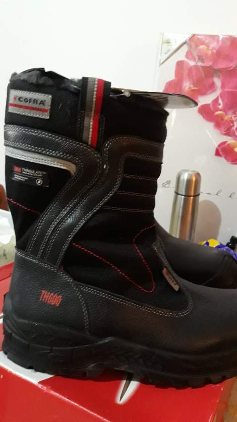 Safety boots - 1 - Boots  on Aster Vender