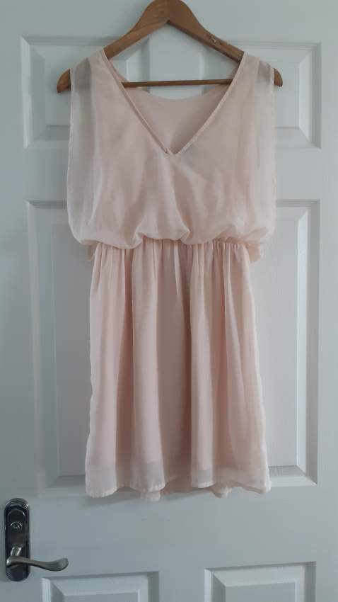 Girl Dress/ size 36 - 1 - Dresses (Girls)  on Aster Vender