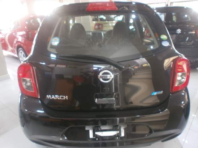 Nissan March - 4 - Family Cars  on Aster Vender