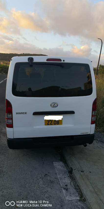 Toyota Hi ace  - 3 - Cargo Van (Delivery Van)  on Aster Vender