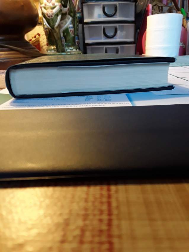 JK ROWLING : Fantastic Beasts: The Crimes Of Grindelwald - 1 - Fictional books  on Aster Vender