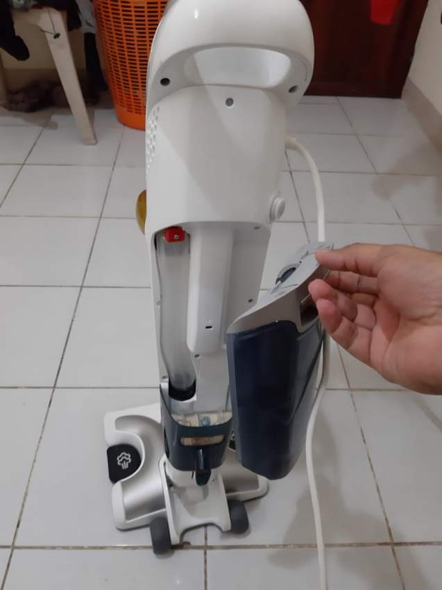 Rowenta Dual Steam Vaccum Cleaner  - 4 - All household appliances  on Aster Vender