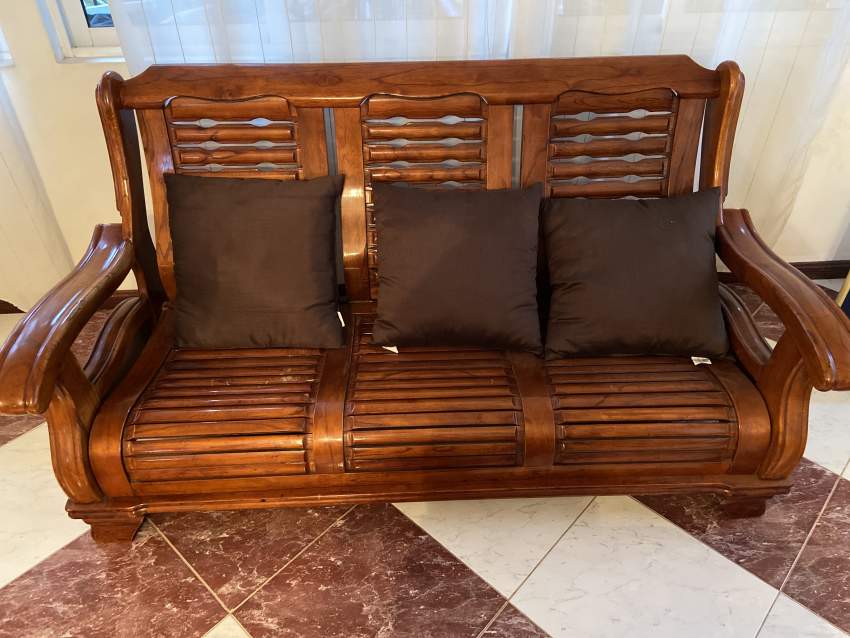 Set of sofas on Aster Vender