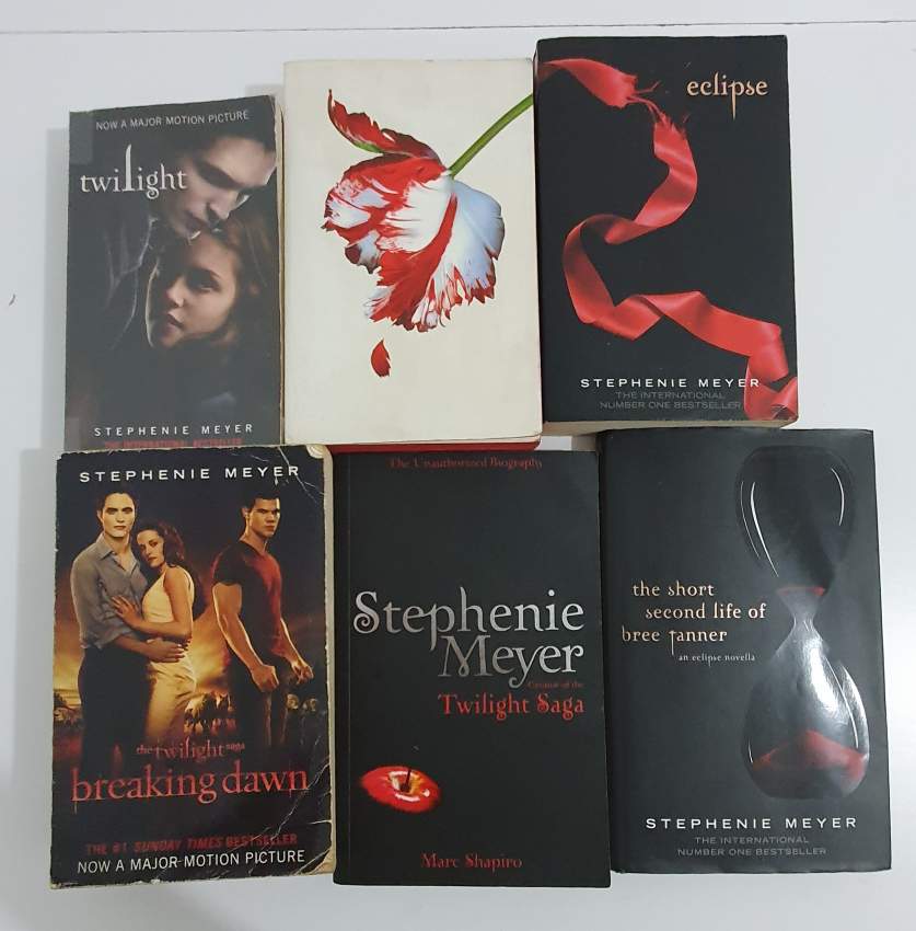 Twilight - 0 - Fictional books  on Aster Vender