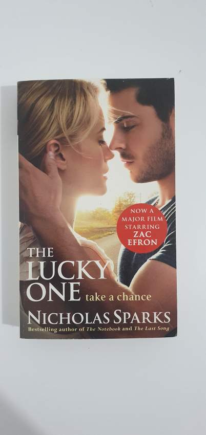 The Lucky one-Nicholas Sparks Novel - 0 - Fictional books  on Aster Vender