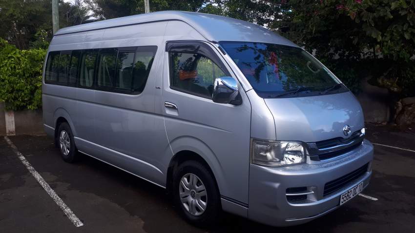Toyota Hiace 16 seats 2010 - 3 - Passenger Van  on Aster Vender