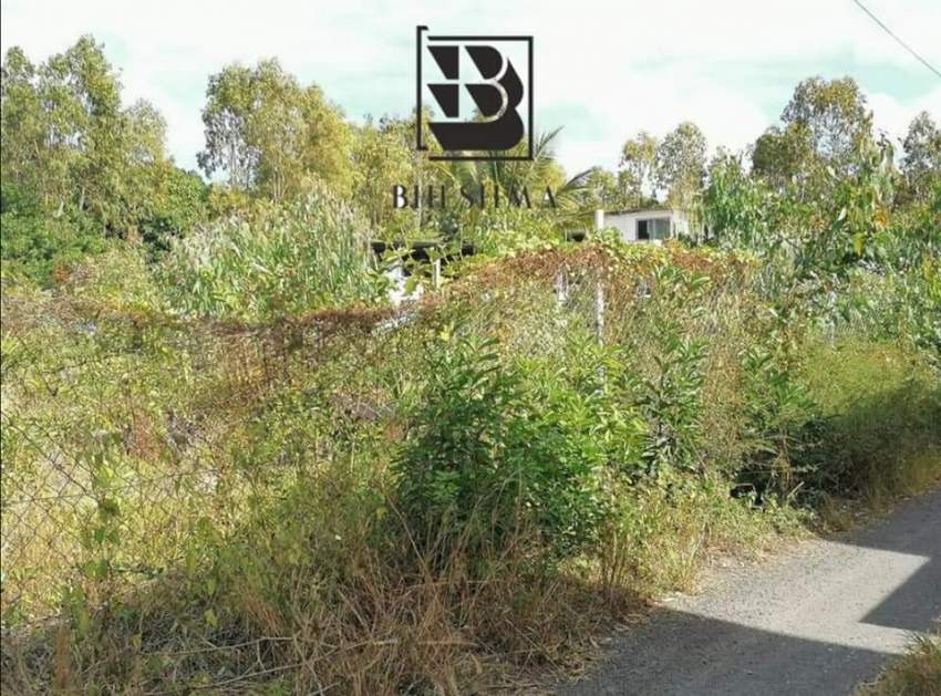 Commercial plot for sale in Plaine Des Roches @ Rs 75,000/perche  - 2 - Land  on Aster Vender