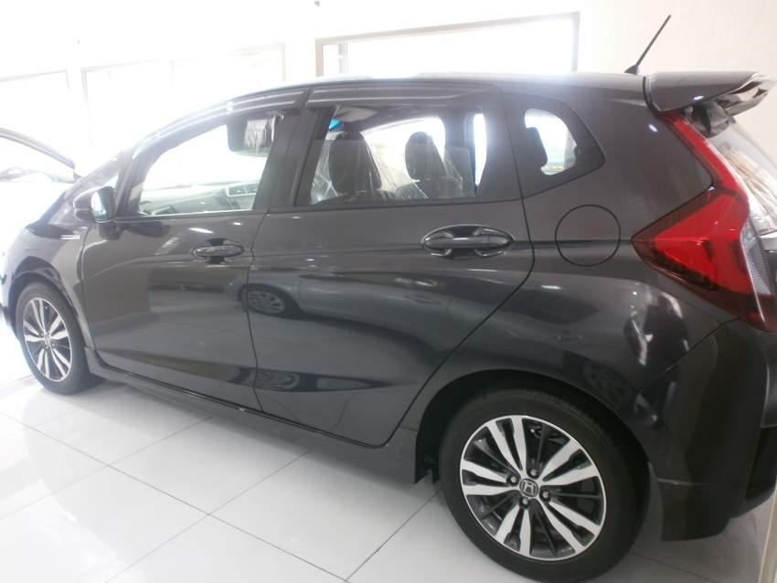HONDA FIT S PACKAGE - 6 - Family Cars  on Aster Vender