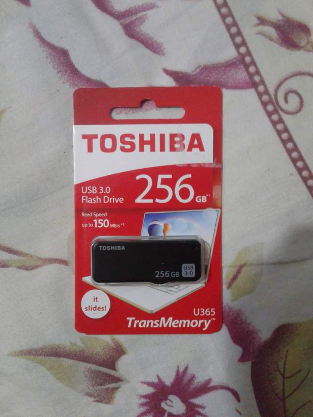 Toshiba USB 3.0 256GB New - 0 - All electronics products  on Aster Vender