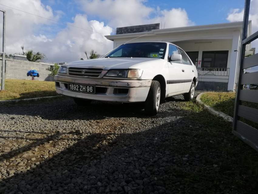 Toyota Premio - 2 - Family Cars  on Aster Vender