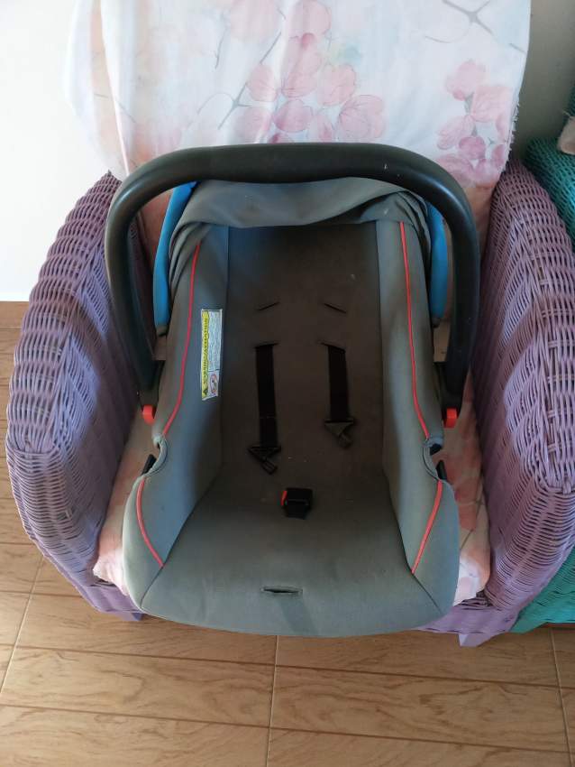 Siege auto bb - 1 - Chairs, seats  on Aster Vender