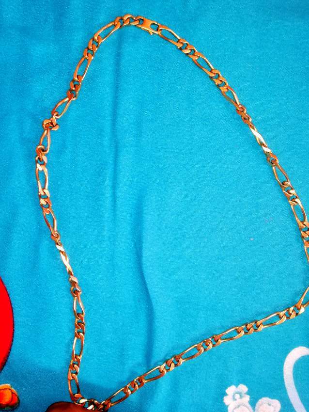 Chaîne en or 9 karat on Aster Vender