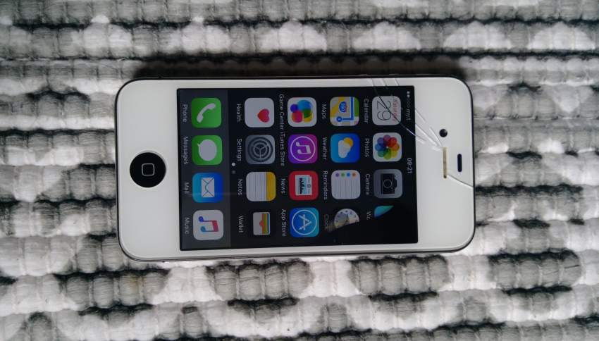 Iphone 4s - 0 - All electronics products  on Aster Vender