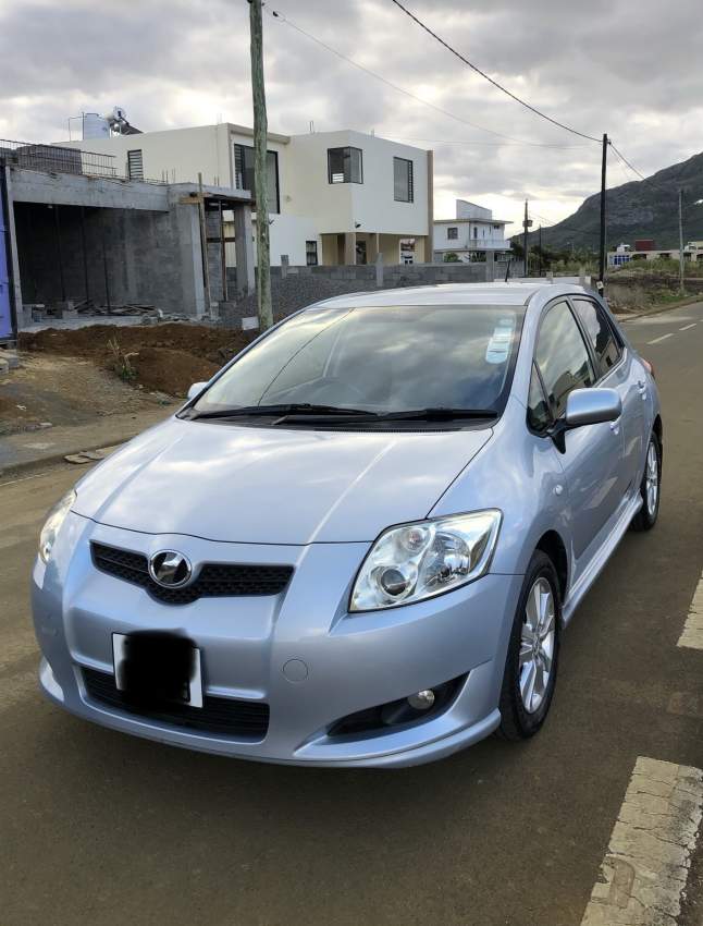 Toyota auris - 2 - Compact cars  on Aster Vender