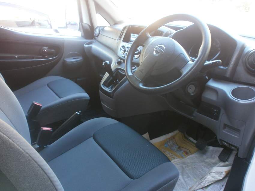 NISSAN NV 200 - 2 - Cargo Van (Delivery Van)  on Aster Vender