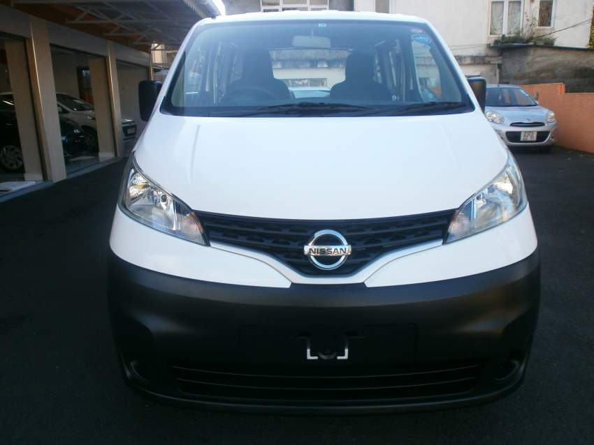 NISSAN NV 200 on Aster Vender