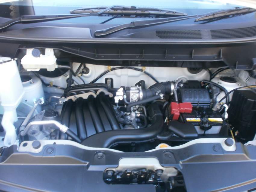 NISSAN NV 200 - 6 - Cargo Van (Delivery Van)  on Aster Vender