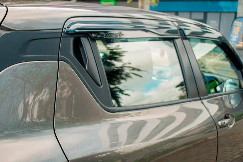 2018 Suzuki swift  - 5 - Family Cars  on Aster Vender