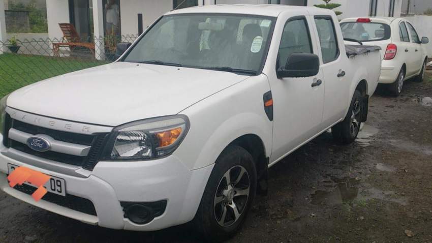 Double Cab Pick Up 4 x2 - 0 - Pickup trucks (4x4 & 4x2)  on Aster Vender