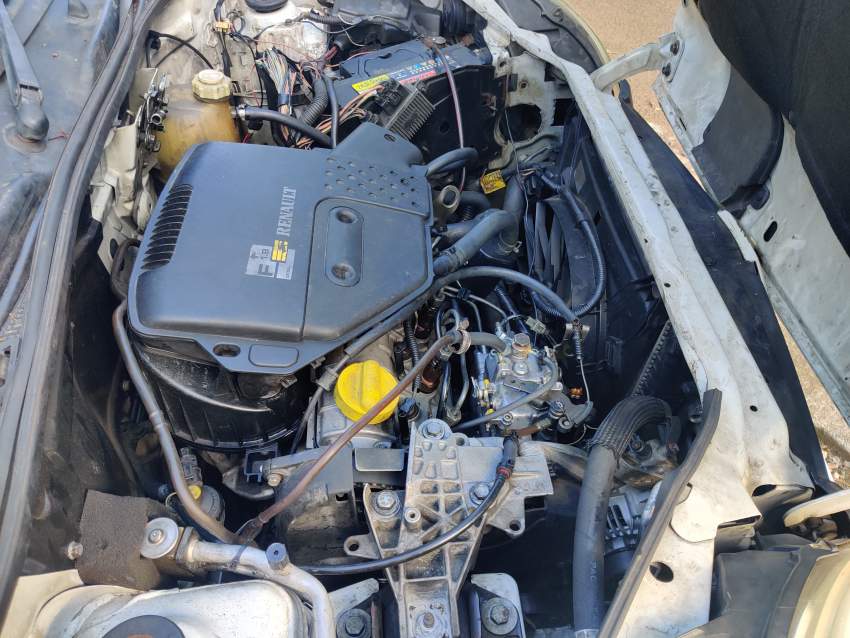 Renault Kangoo - 5 - Cargo Van (Delivery Van)  on Aster Vender