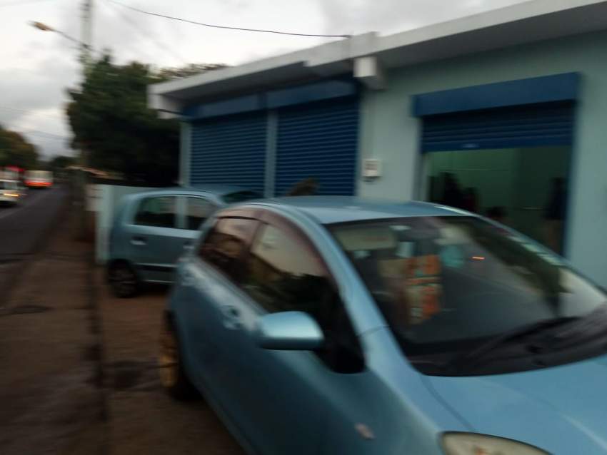 Batiment a louer  Bois pignolet - 1 - Commercial Space  on Aster Vender