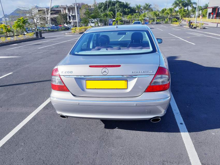 Mercedes E Class E200 Kompressor Avantgarde Edition 2008 - 1 - Luxury Cars  on Aster Vender