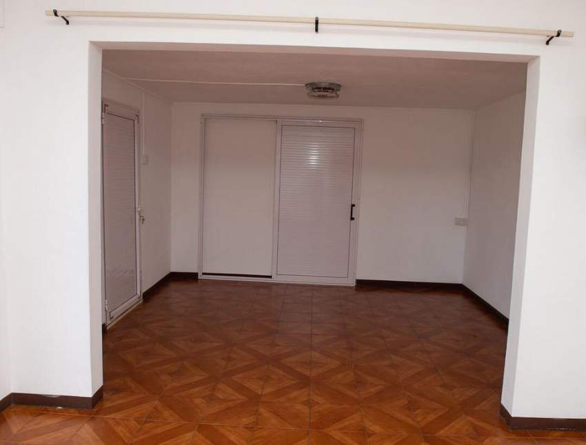 For rent unfurnished house - 0 - House  on Aster Vender