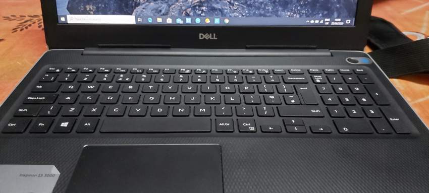 Dell Inspiron 3580 - 5 - Laptop  on Aster Vender