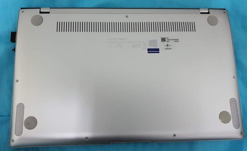 ASUS Zenbook UX333F i5 laptop  - 2 - Laptop  on Aster Vender