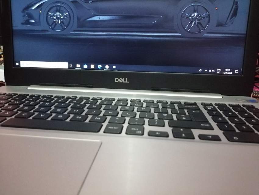 Dell Inspiron 15 5000 Series (5570) - 2 - Laptop  on Aster Vender