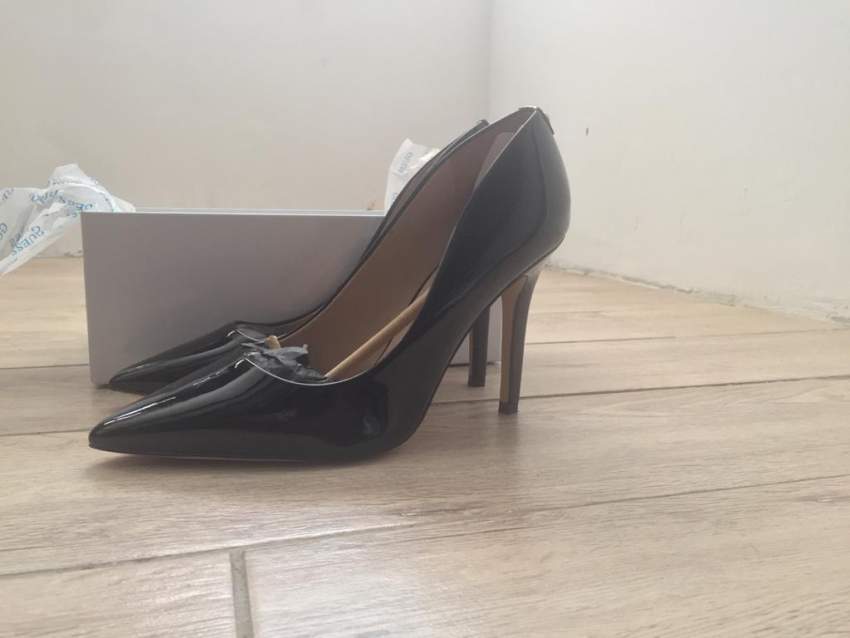 Pumps Guess Designer shoes - 0 - Classic shoes  on Aster Vender