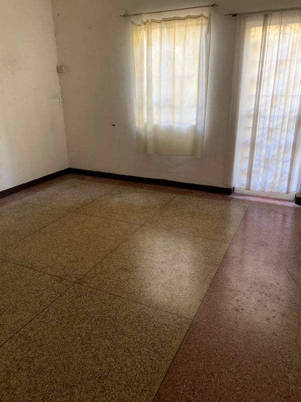 MAISON - 6 CHAMBRES - 600 M² - 1 - House  on Aster Vender