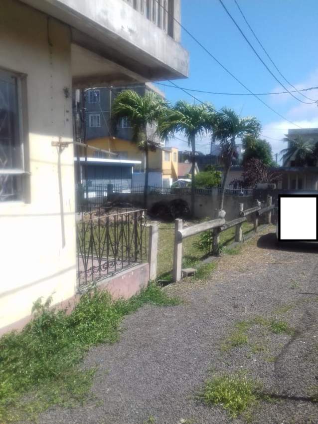 MAISON - 6 CHAMBRES - 600 M² - 3 - House  on Aster Vender