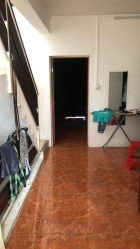 COMMERCIAL BUILDING AND APARTMENT ON SALE IN PORT LOUIS  - 2 - Apartments  on Aster Vender