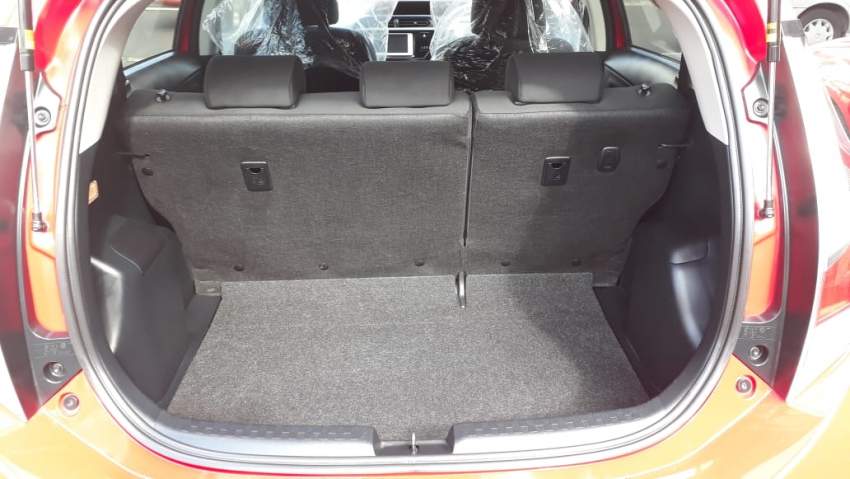 TOYOTA AQUA - 3 - Family Cars  on Aster Vender