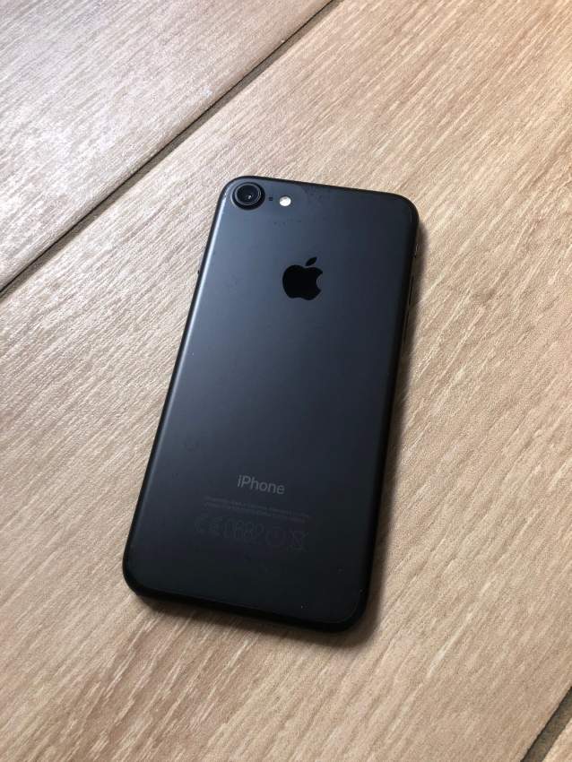 iPhone 7 Black , 32GB with Box - Good condition  - 1 - iPhones  on Aster Vender