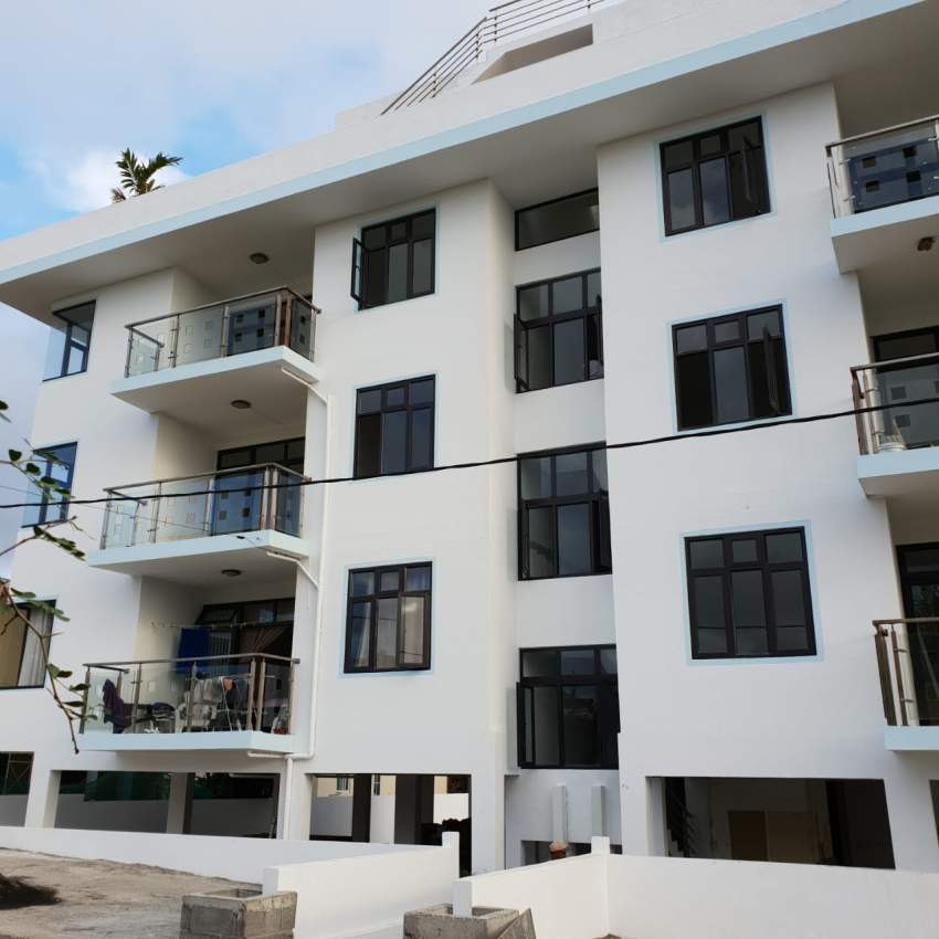 FOR SALE APARTMENT IN FLIC EN FLAC on Aster Vender