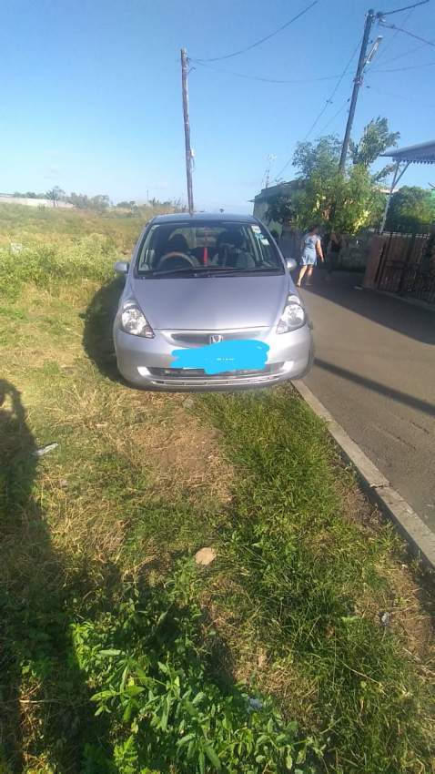 Honda fit 02 Car  - 6 - Family Cars  on Aster Vender