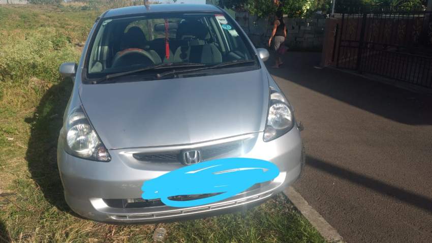 Honda fit 02 Car  - 2 - Family Cars  on Aster Vender