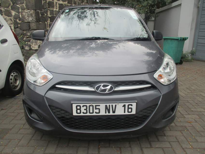 Hyundai i10 grey 2016 - 0 - Compact cars  on Aster Vender
