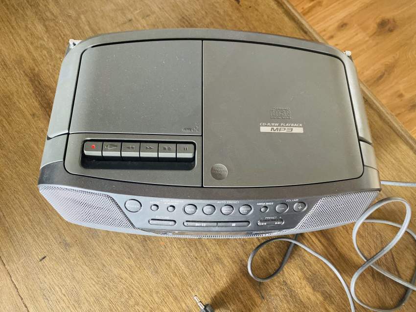 Sony CD Radio and cassette player (all in one) - 1 - All electronics products  on Aster Vender