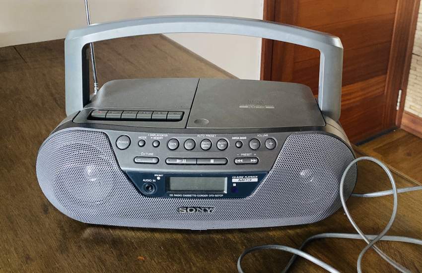 Sony CD Radio and cassette player (all in one) - 2 - All electronics products  on Aster Vender